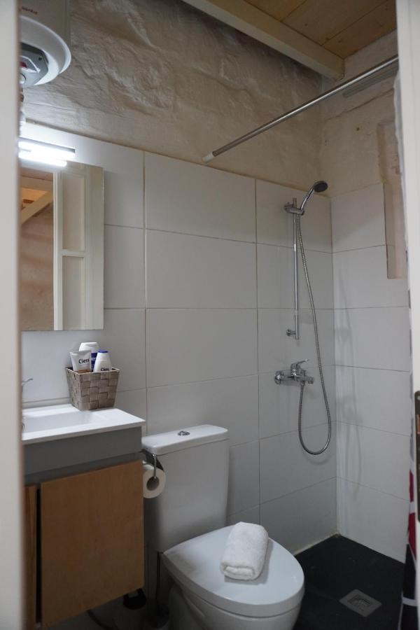 Il-Mezzanine Private Traditional And Walking Distance To Bus Terminus Villa Cospicua ภายนอก รูปภาพ