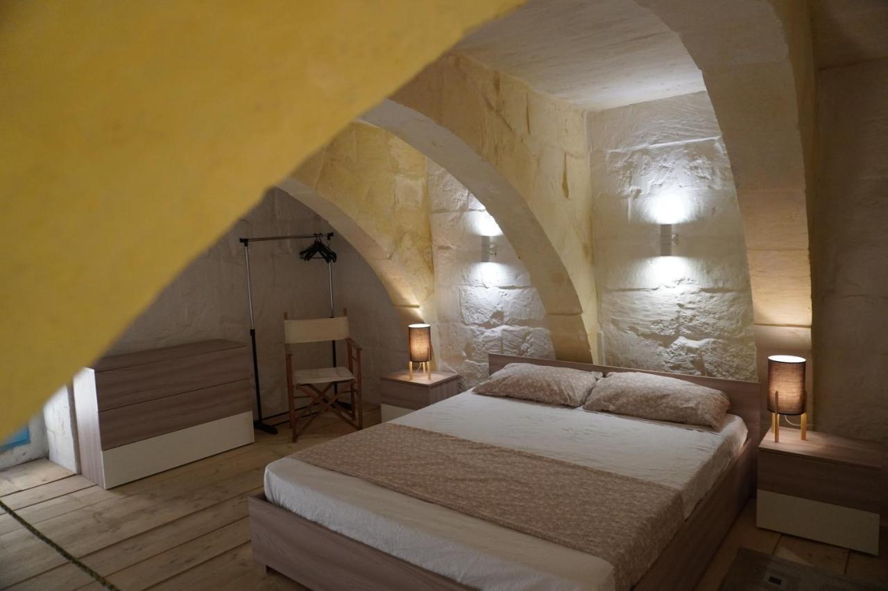 Il-Mezzanine Private Traditional And Walking Distance To Bus Terminus Villa Cospicua ภายนอก รูปภาพ
